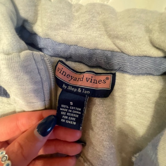 Vineyard Vines Quarter Zip - Picture 3 of 4